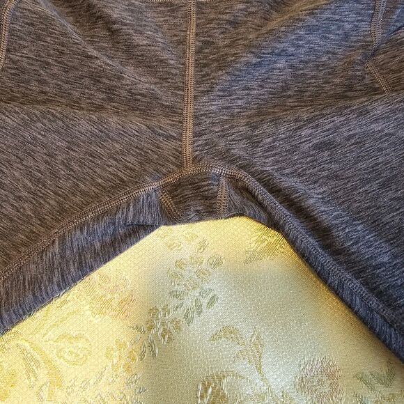 Victoria’s Secret Black/grey Leggings with Pockets  Size 4 - Picture 2 of 5